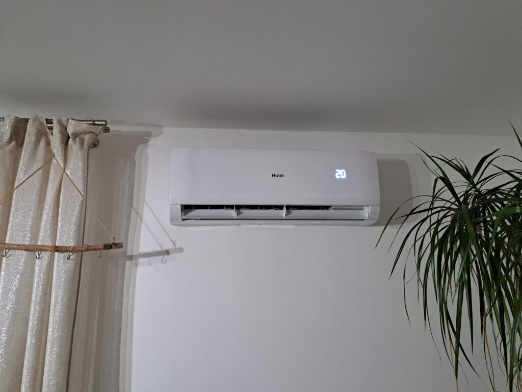 Klimaanlage aus Polen mit Montage